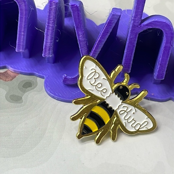 4pc Bee Kind bundle with small t- shirt, headband, notebook and pin - Picture 4 of 9